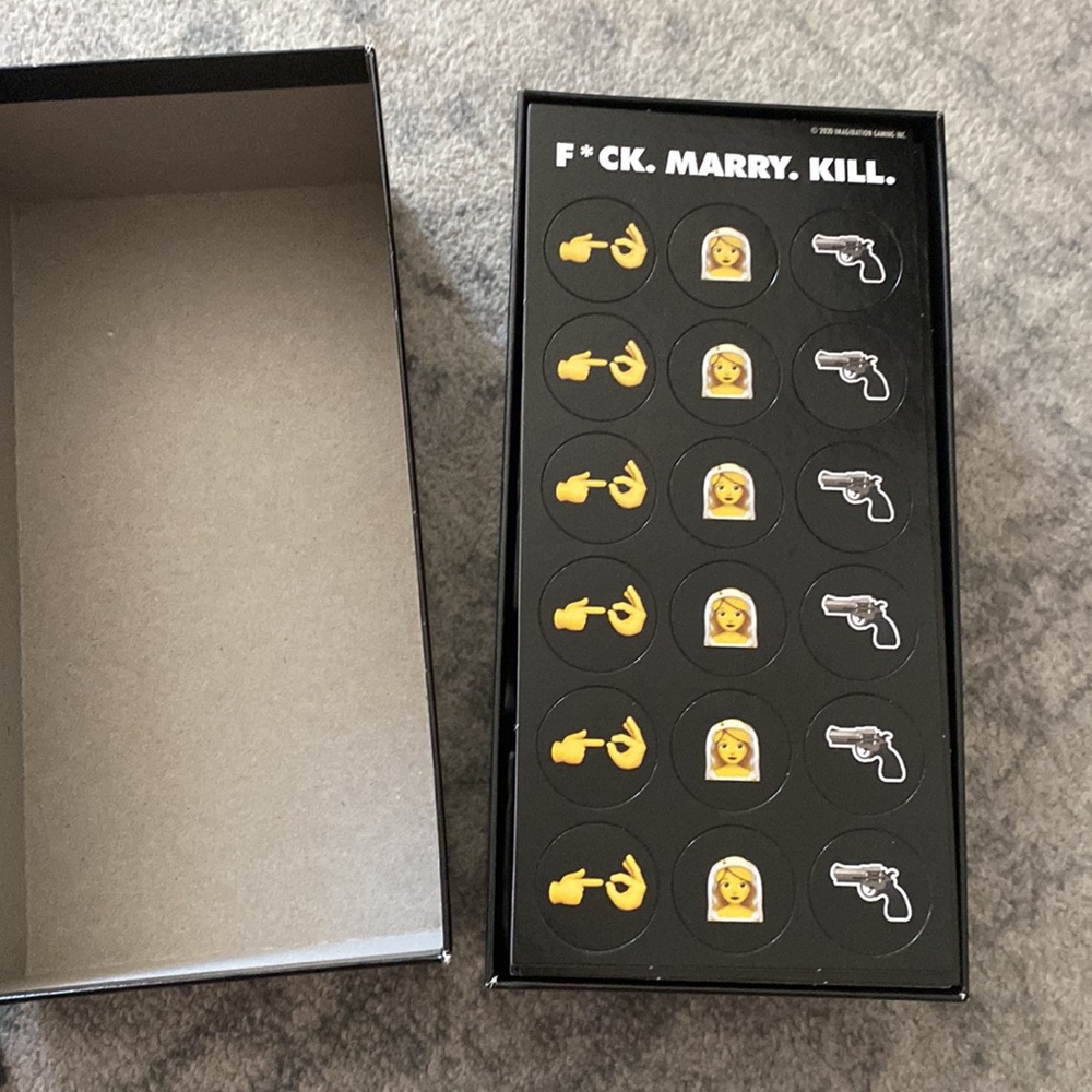 Adult Card Games - Picture 9 of 12